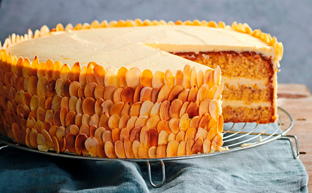 Orangen-Mandel-Torte mit Ricottacreme • Rezept • GUSTO.AT