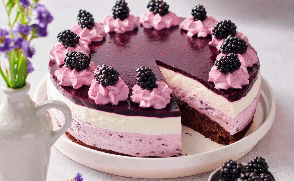 Brombeer-Joghurt-Torte