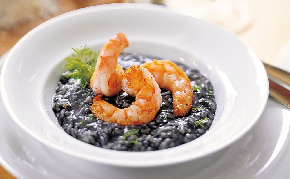 Risotto Nero Mit Garnelen Rezept Gusto At