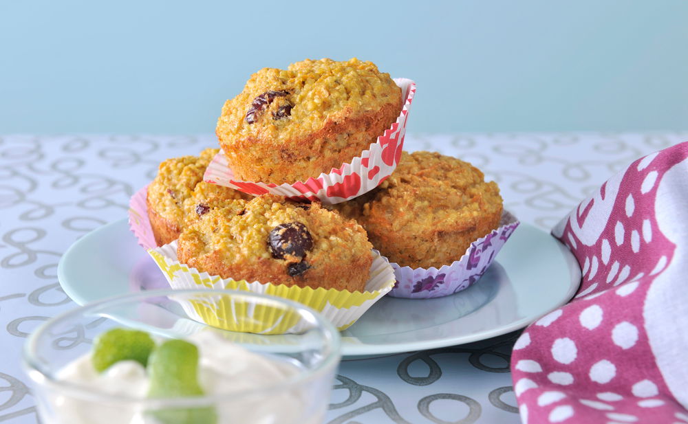 Karotten-Hirse-Muffins mit Joghurtcreme • Rezept • GUSTO.AT